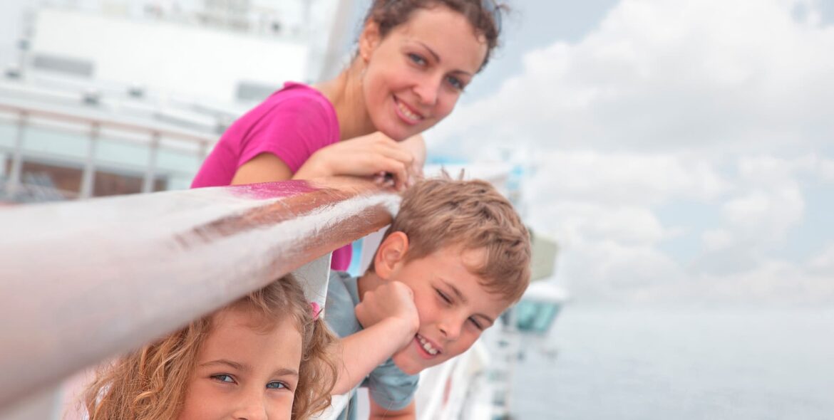 royal-holiday-familia-crucero cruise kids